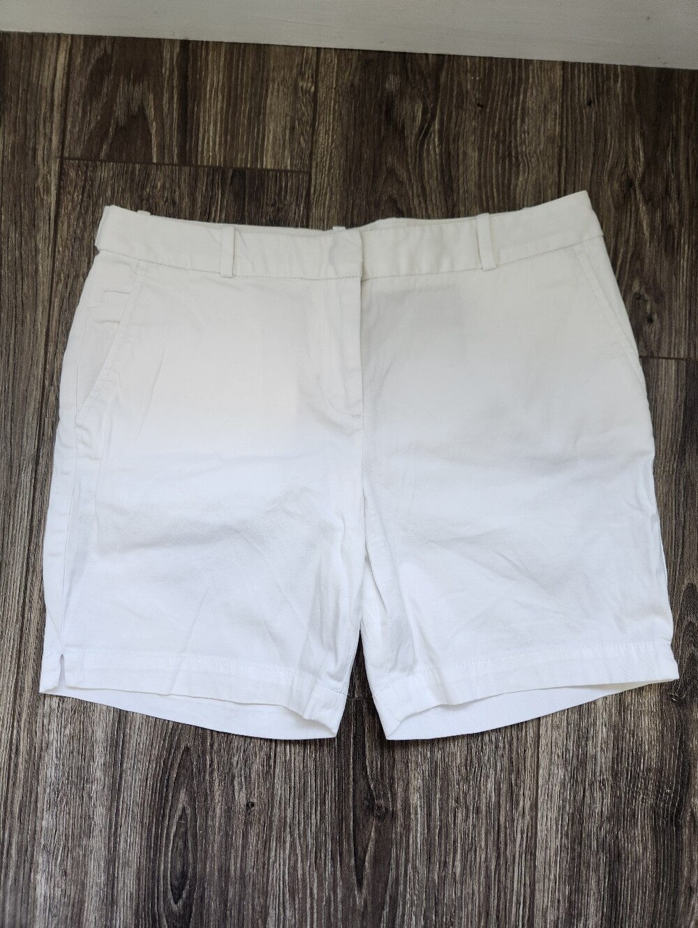 Talbots White Chino Shorts Cotton 6" Inseam Minimalist Coastal